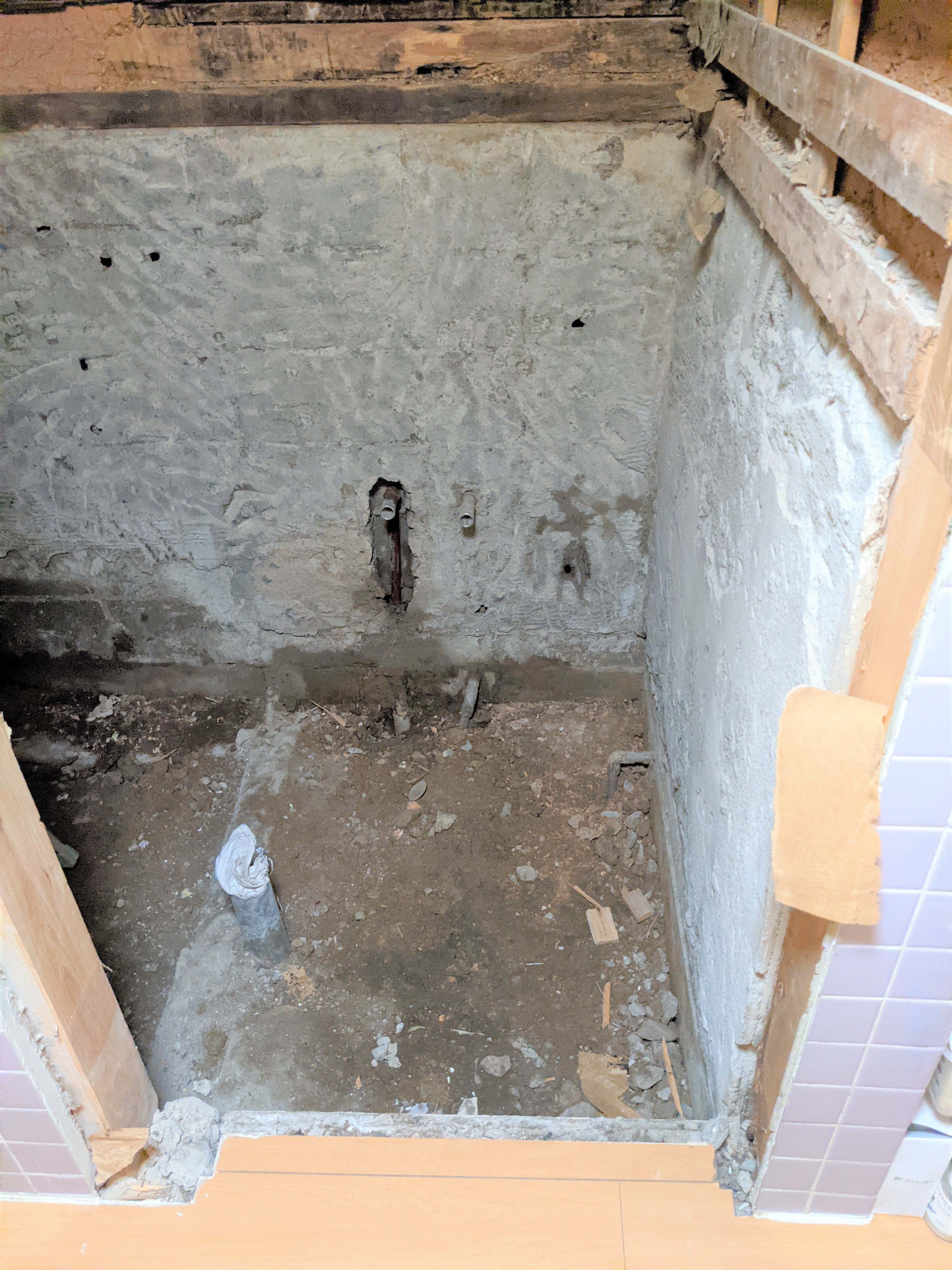 施工開始：浴室の解体